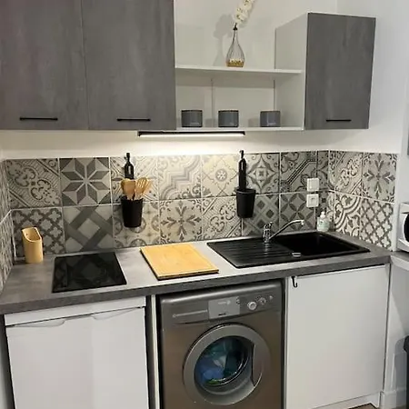 Appartamento Renove, 3mns A Pied De La Gare Alès